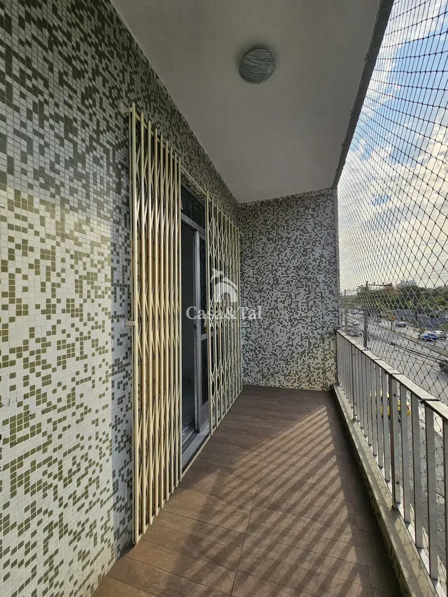 Unfurnished apartment with air conditioning and 3 bedrooms — photo 17