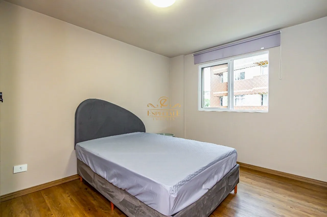Furnished 1-bedroom apartment with open-plan kitchen — photo 10