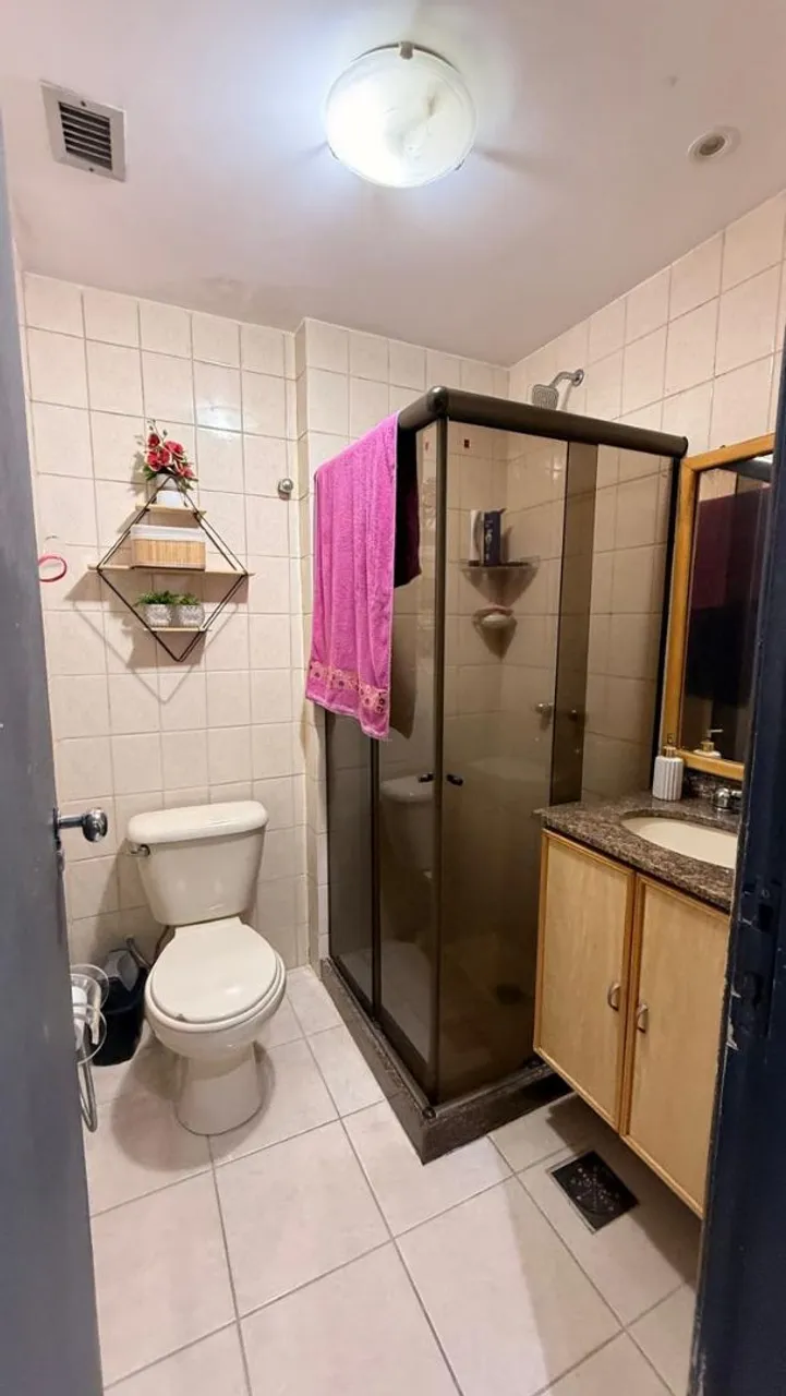 3-bedroom apartment in a building with a gym — photo 11