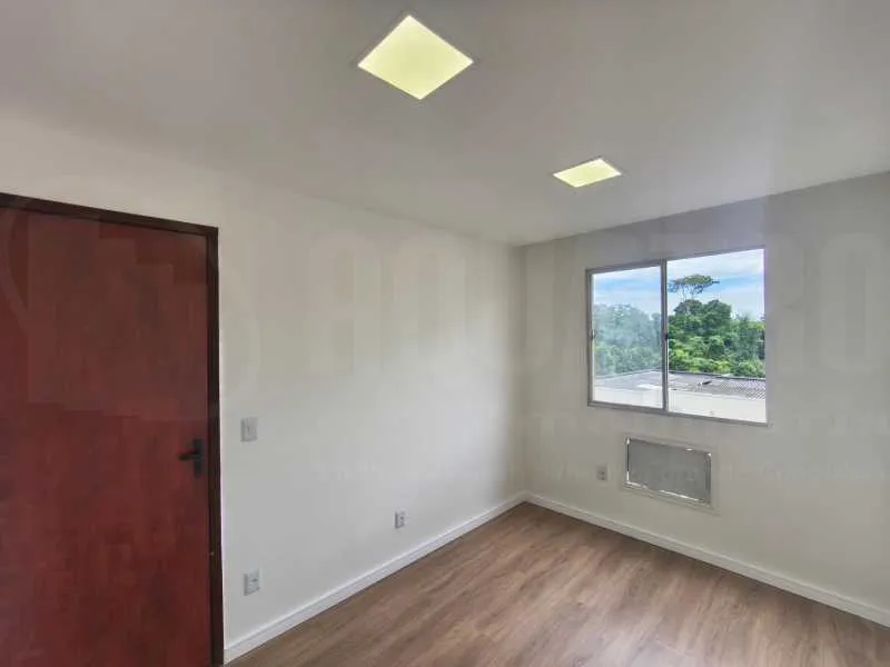 3-bedroom apartment with a mountain view — photo 15