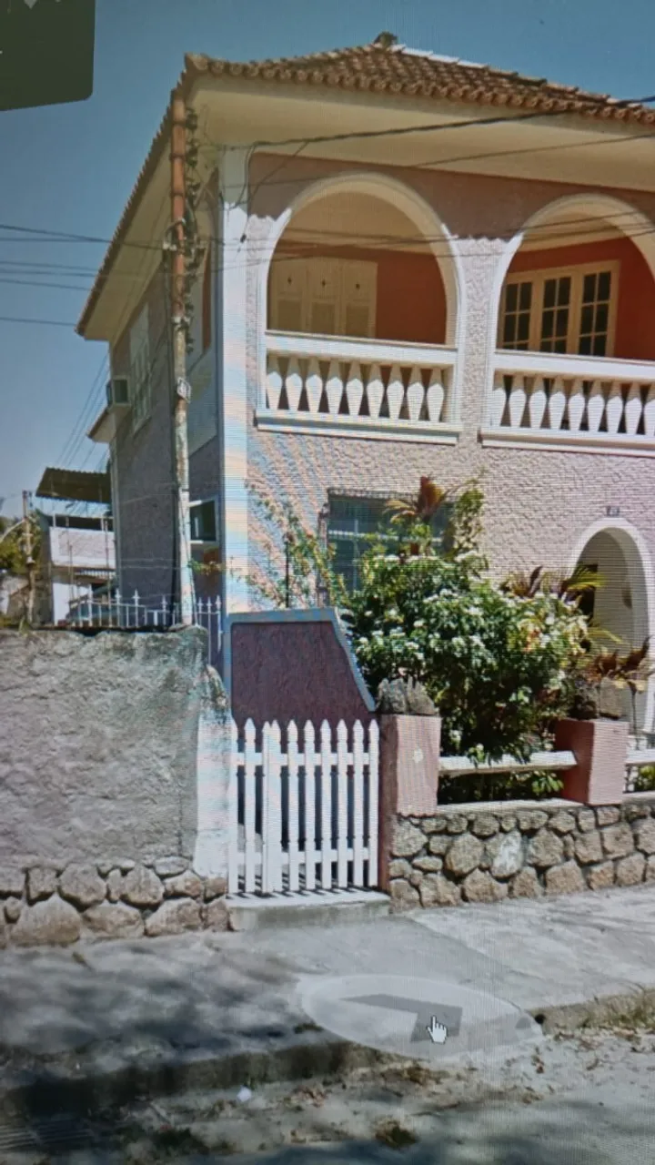 House with 2 bedrooms, 1 bathroom and a balcony