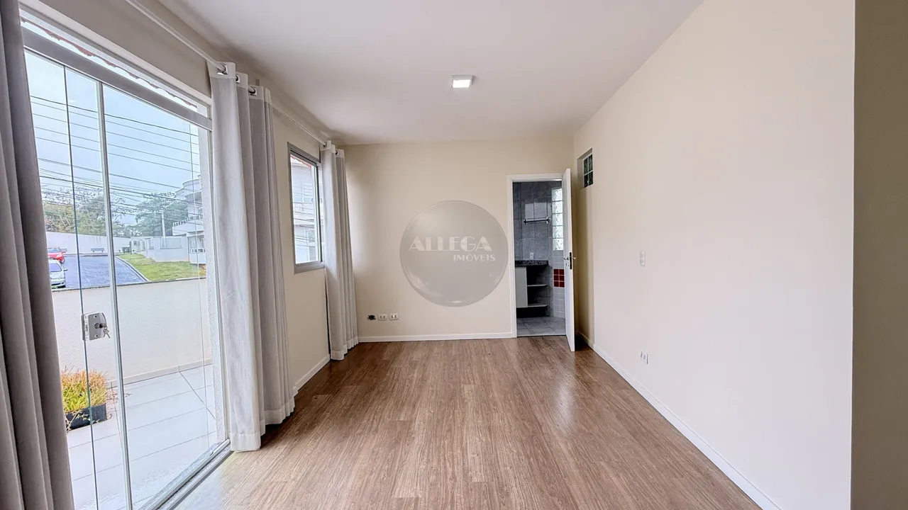 House with 4 bedrooms and a washing machine — photo 12