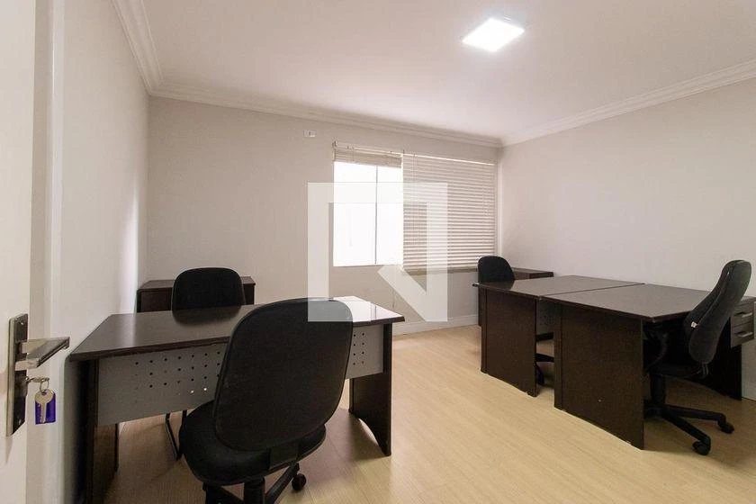 Rental house with 5 bedrooms and 290 m² — photo 12
