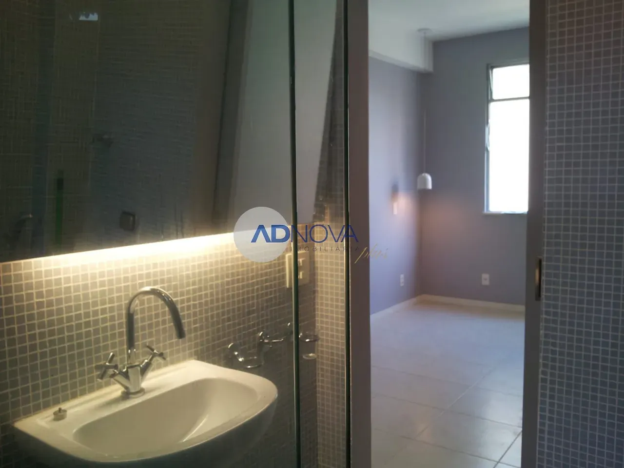 1-bedroom apartment with open-plan kitchen and 48 m² — photo 8