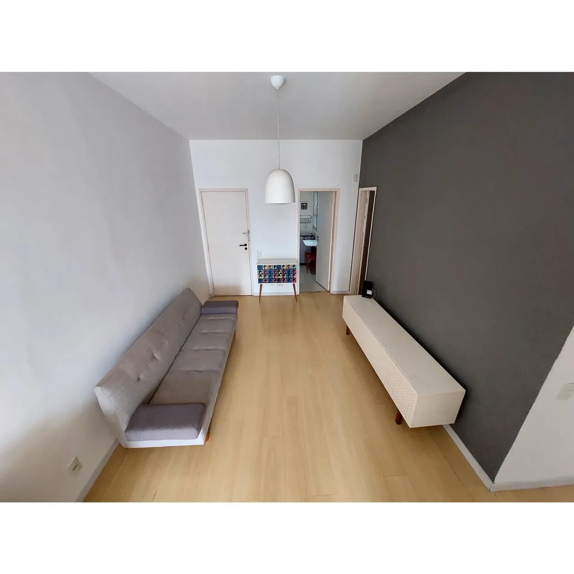 One-bedroom apartment with a washing machine — photo 12