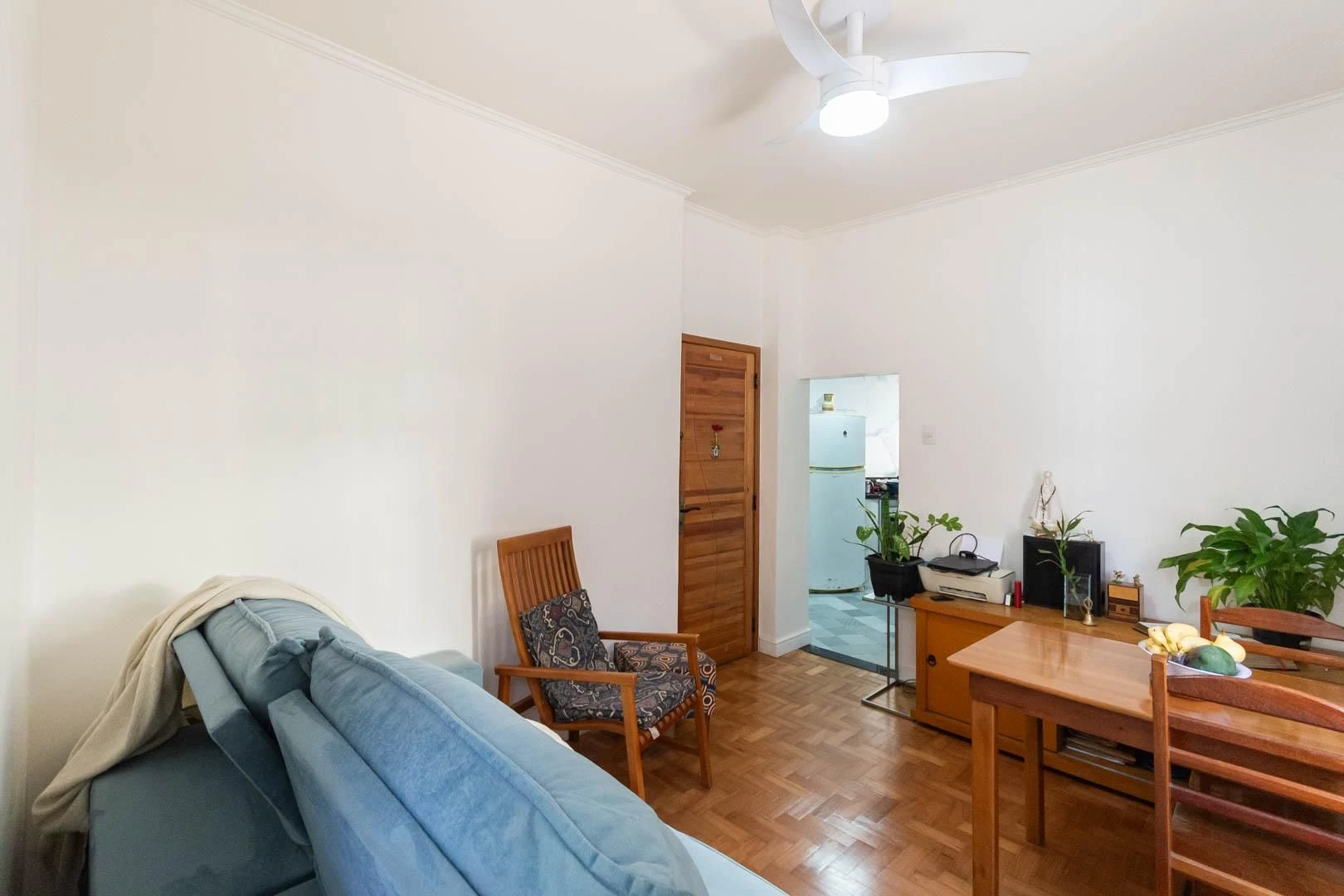 One-bedroom apartment with a washing machine — photo 21