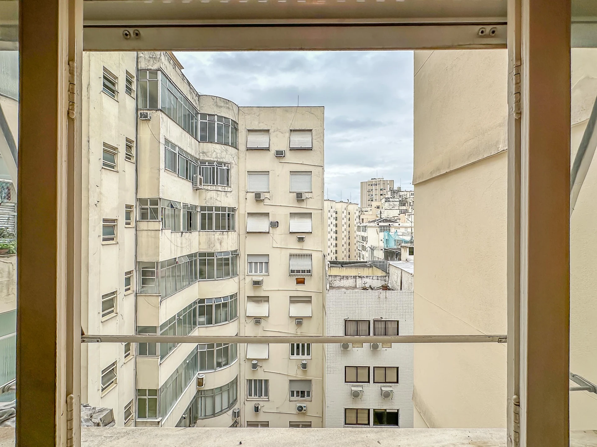 Ванна та 4 спальні: квартира 206 м² — photo 28