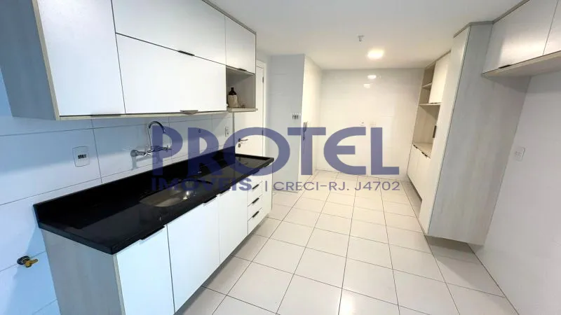 Unfurnished penthouse with 4 bedrooms and 5 bathrooms — photo 34