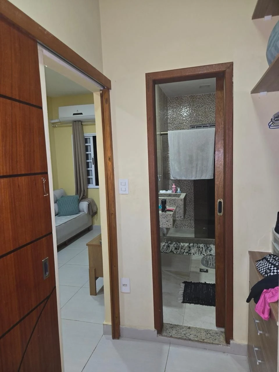 Furnished house with 5 bedrooms, private yard — photo 42