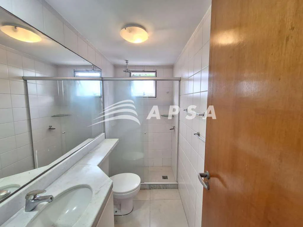 Unfurnished apartment with 2 bedrooms and home office — photo 23