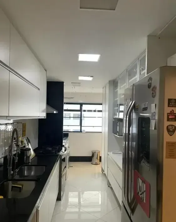 Apartamento mobiliado com 3 quartos e 261 m² — photo 10