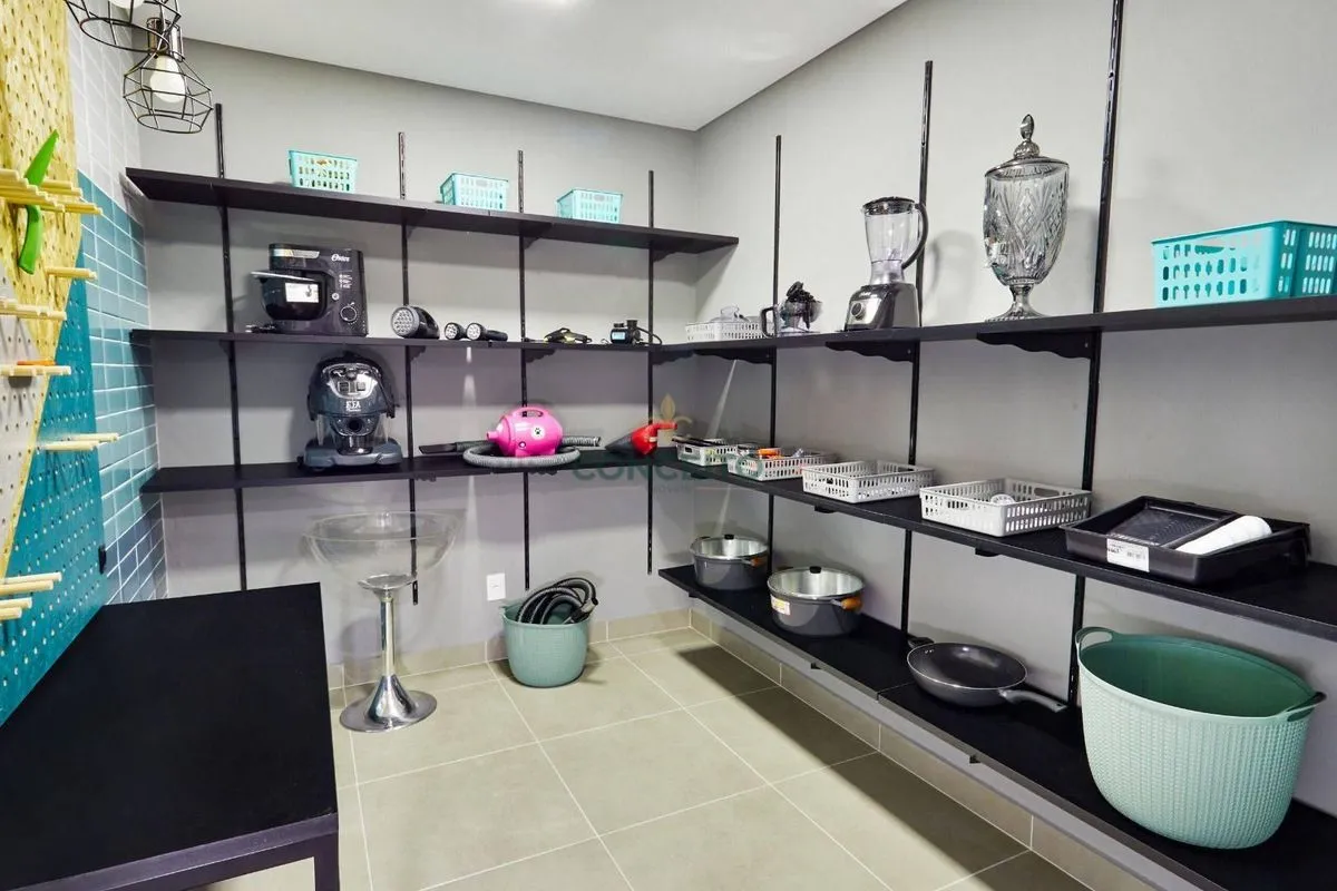 One-bedroom apartment with a washing machine — photo 37