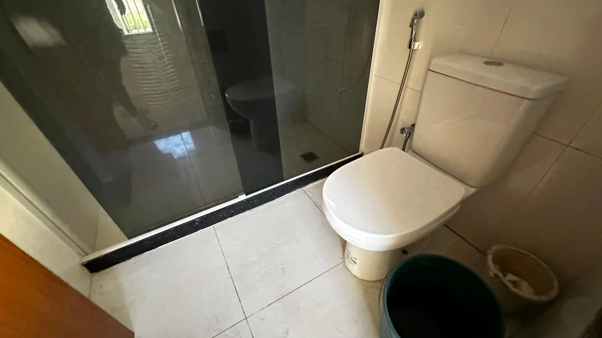 Casa com 4 quartos e 3 suítes, 2 vagas de garagem — photo 14