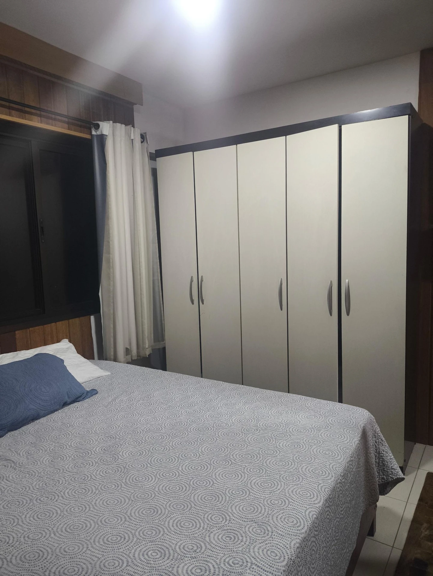Apartamento mobiliado com 2 quartos e banheiro privativo — photo 8