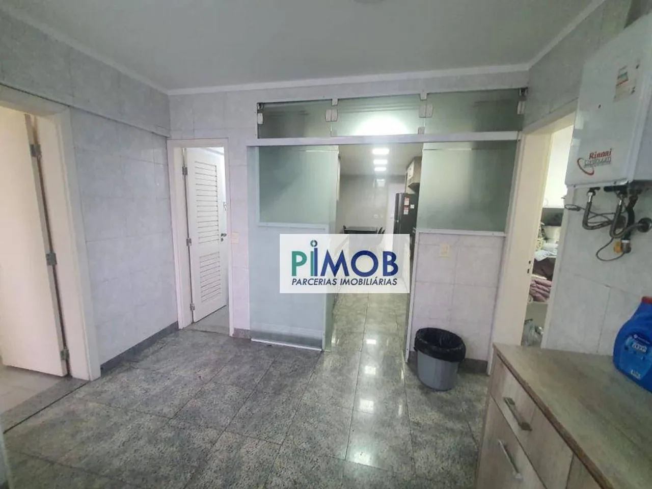 Apartment with 4 bedrooms and 5 bathrooms, 260 m² — photo 10