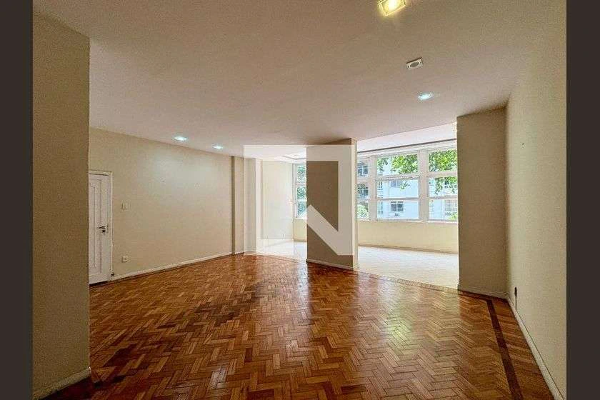 3-bedroom apartment with 216 m² and 2 bathrooms plus 1 parking — photo 12