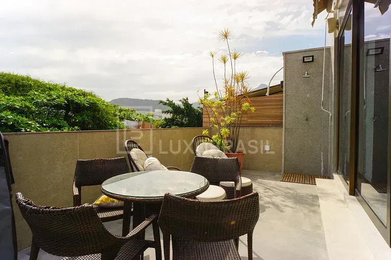 Apartamento amueblado de 360 m² con 4 suites y 6 baños — photo 46