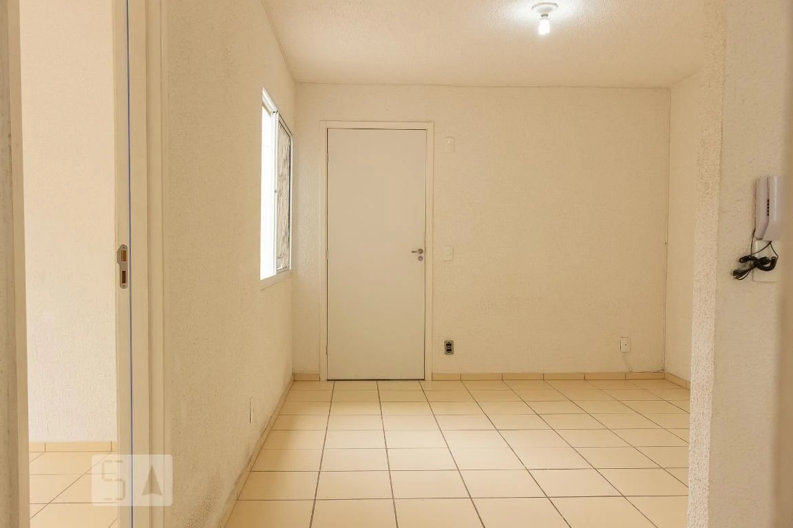 Unfurnished 2-bedroom apartment with closed kitchen — photo 19
