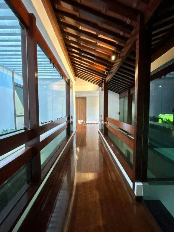 House with 5 en-suite bedrooms and an open gas kitchen — photo 48