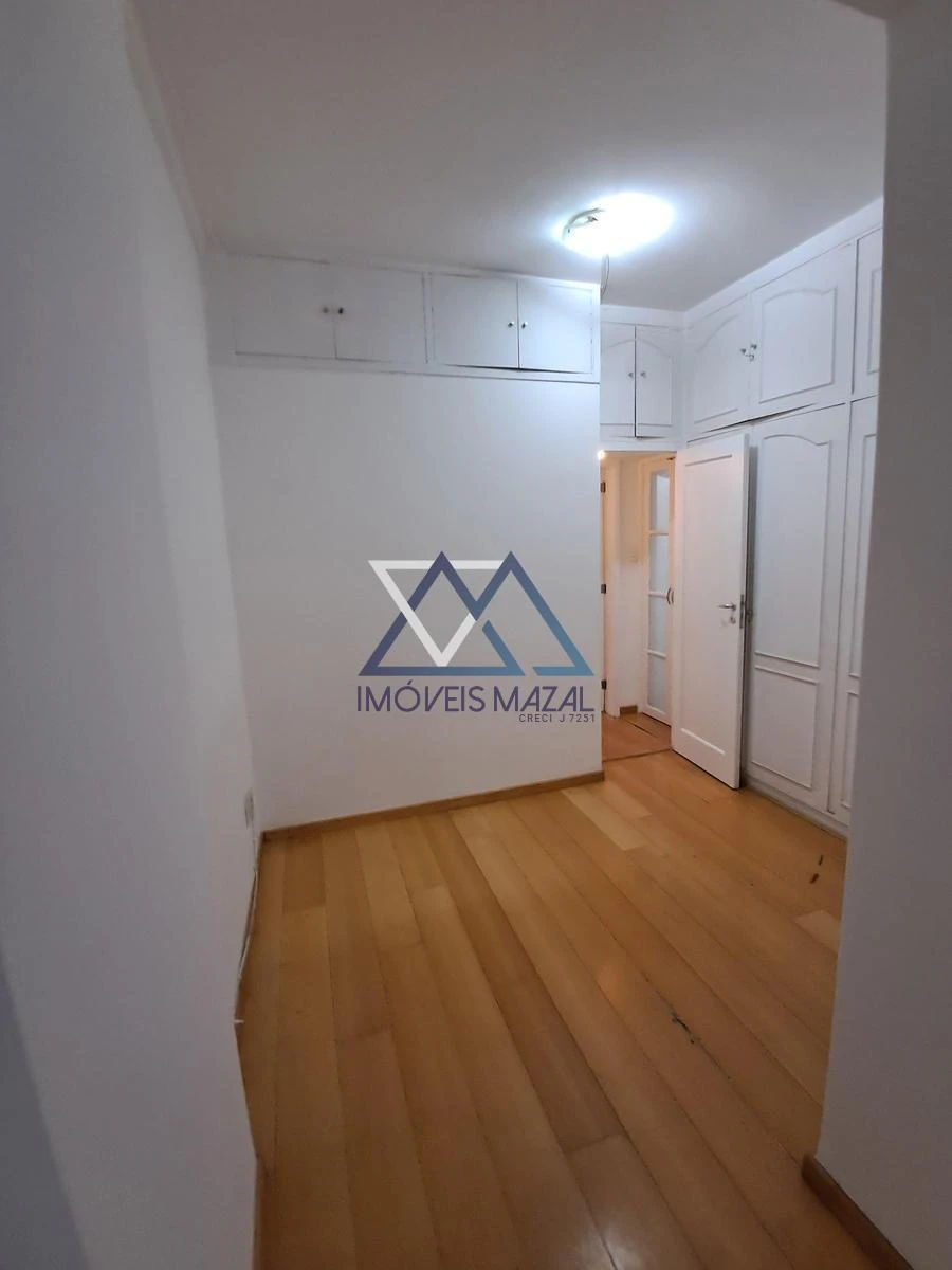 3-bedroom apartment with a walk-in closet in Rio de Janeiro — photo 44