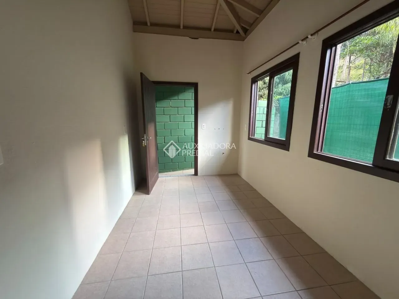 House, 280 m², with a grill on the balcony — photo 20