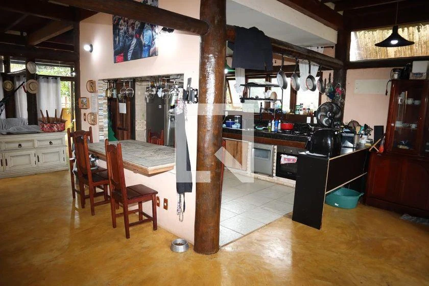 Furnished 500 m² house with 3 bedrooms and an open kitchen — photo 16