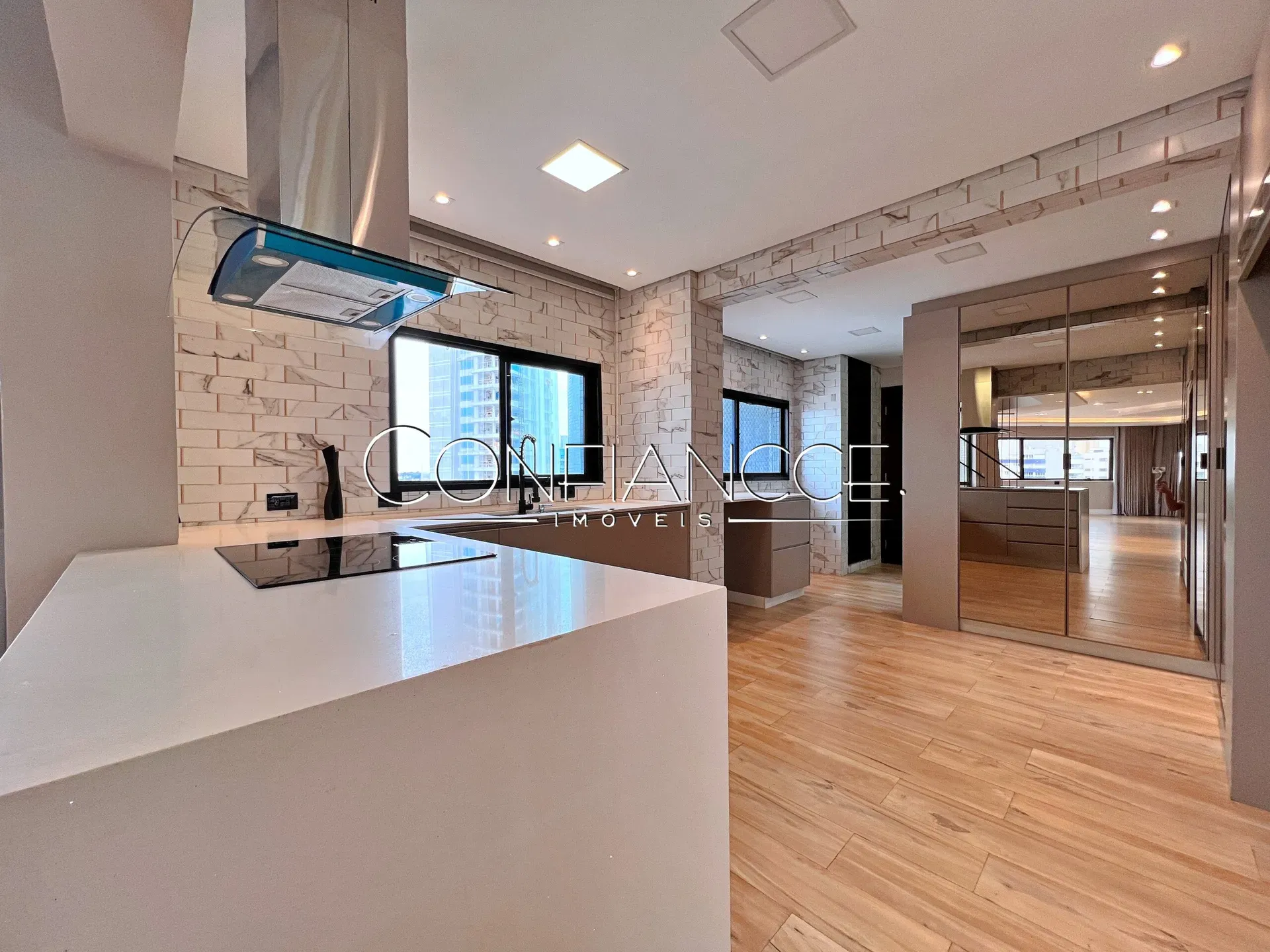 Apartamento de 463 m² con 3 suites y 4 plazas — photo 12