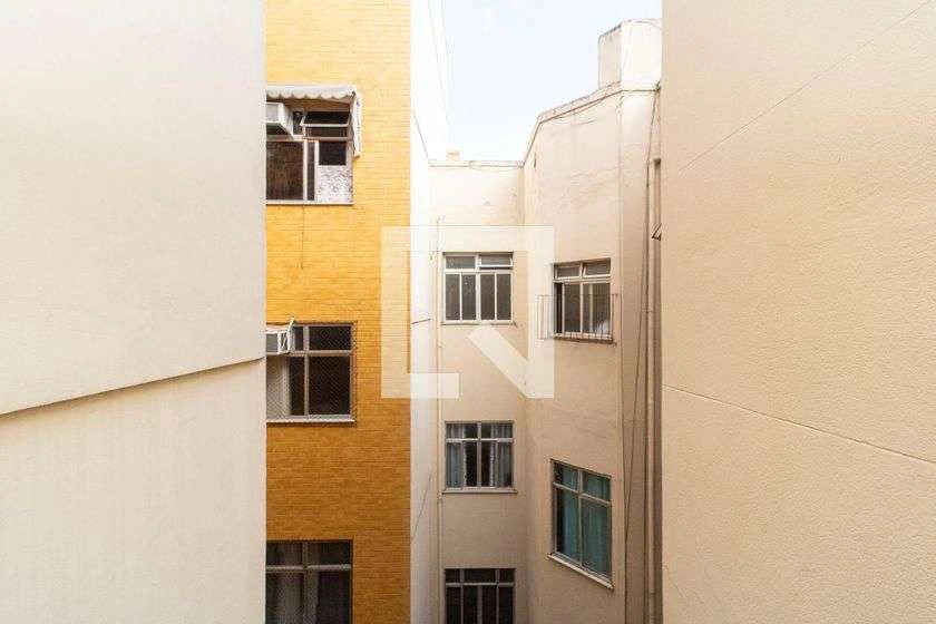 244 m² apartment with 4 bedrooms, balcony and terrace — photo 4