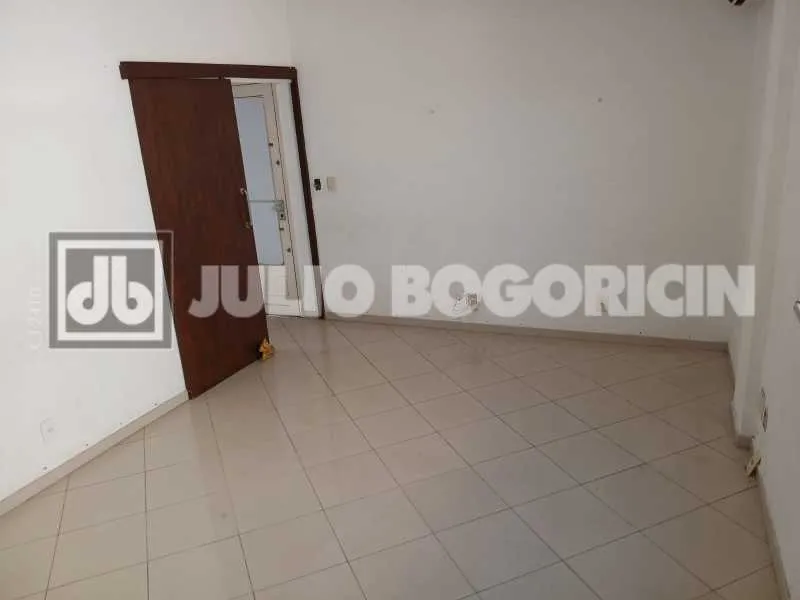 80 m² apartment with 3 bedrooms and 1 parking spot — photo 6