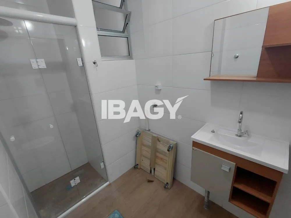 Apartamento de 1 dormitorio sin amueblar con cocina compacta — photo 11