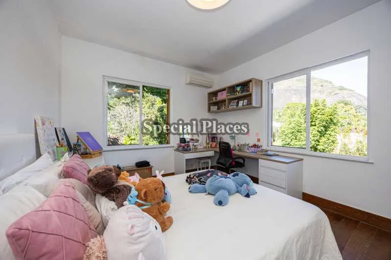 Furnished house with 6 bedrooms and 550 m² — photo 20