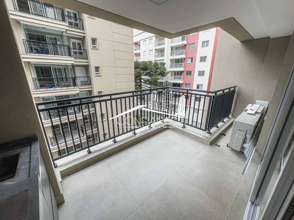 3-bedroom apartment with a private pool in Curitiba — photo 18