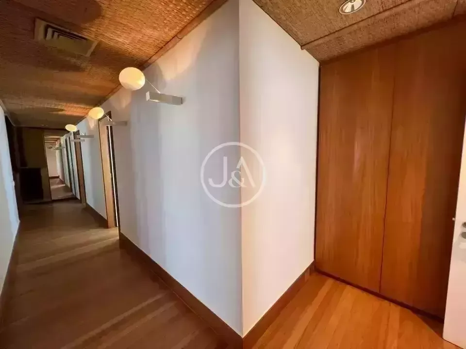 Water view in a 4-bedroom apartment, 838 m² — photo 18