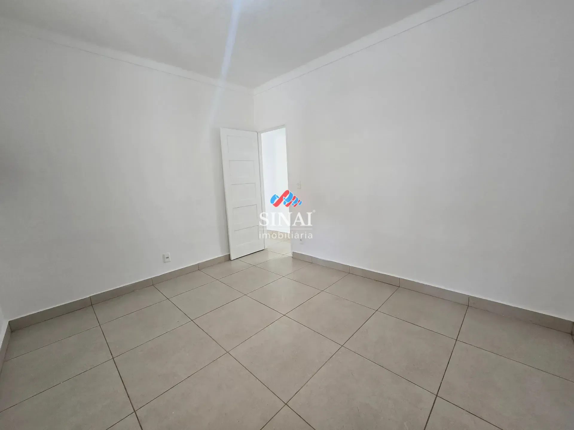 House with 3 bedrooms and 1 bathroom plus 1 parking space — photo 9