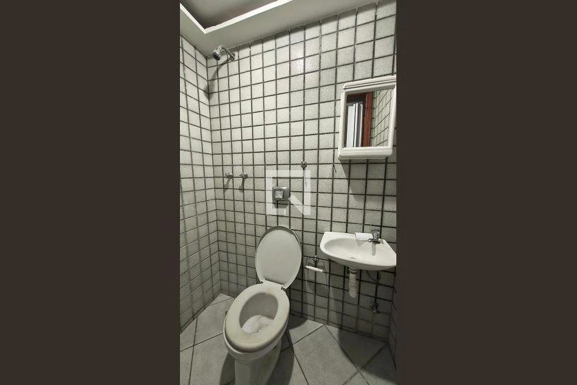 Washing machine in a 4-bedroom apartment, 205 m² — photo 44