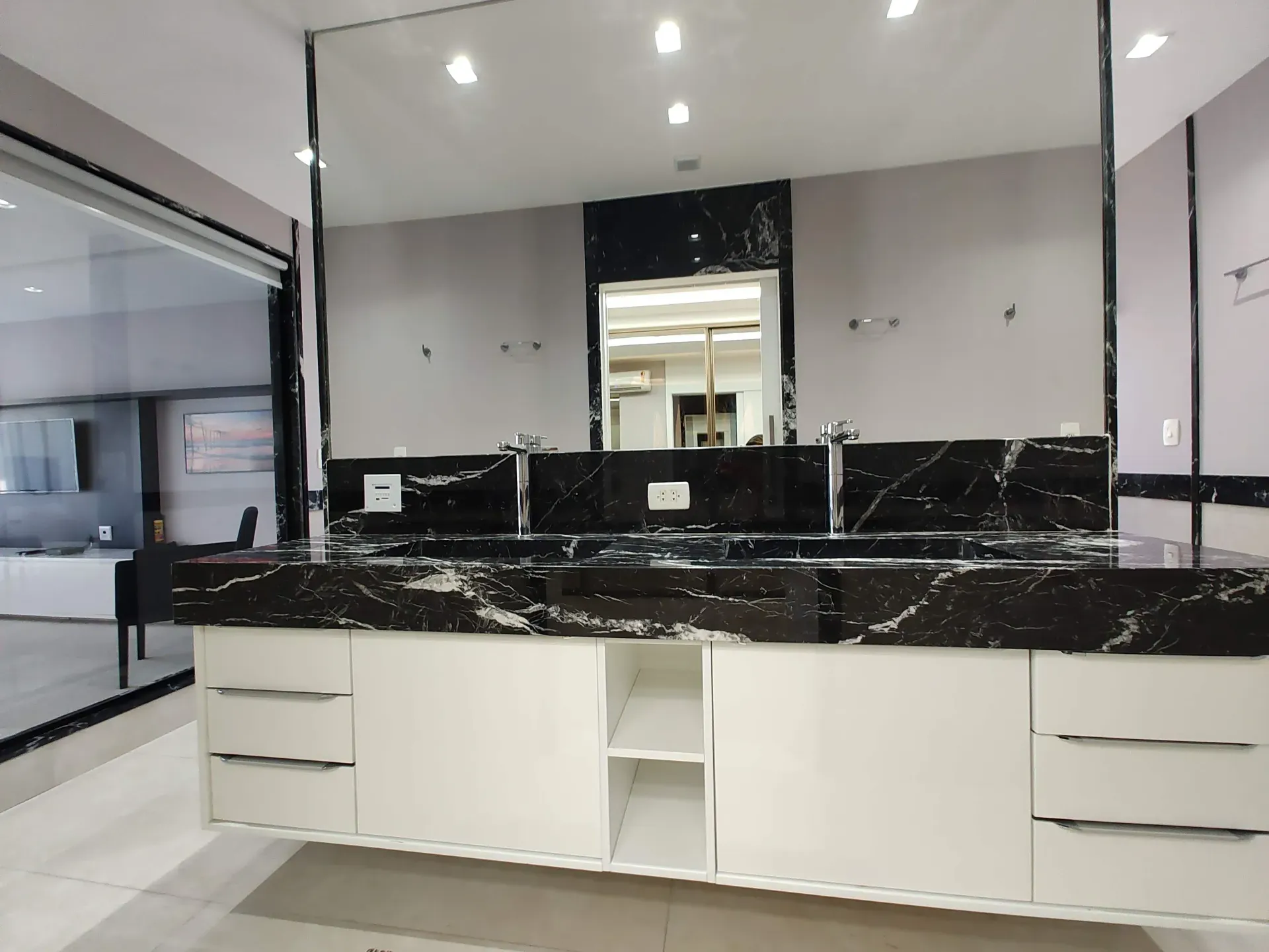 Casa mobiliada com 4 suítes e 2 vagas — photo 26