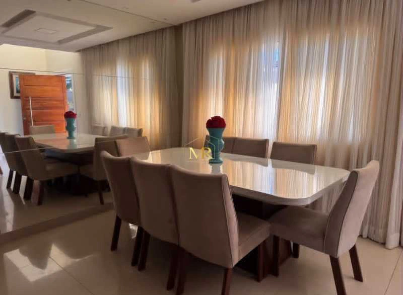 Triplex house for rent with 4 bedrooms and 4 bathrooms — photo 17