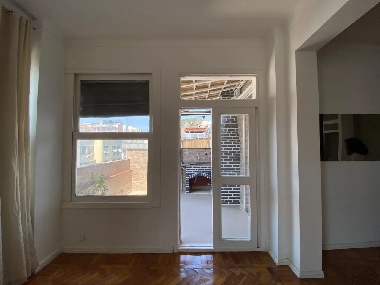 Walk-in closet in a 3-bedroom apartment, 153 m² — photo 17