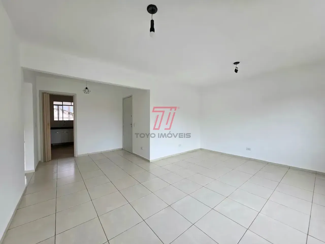 Apartamento de 3 dormitorios con 1 plaza en 1er piso — photo 3