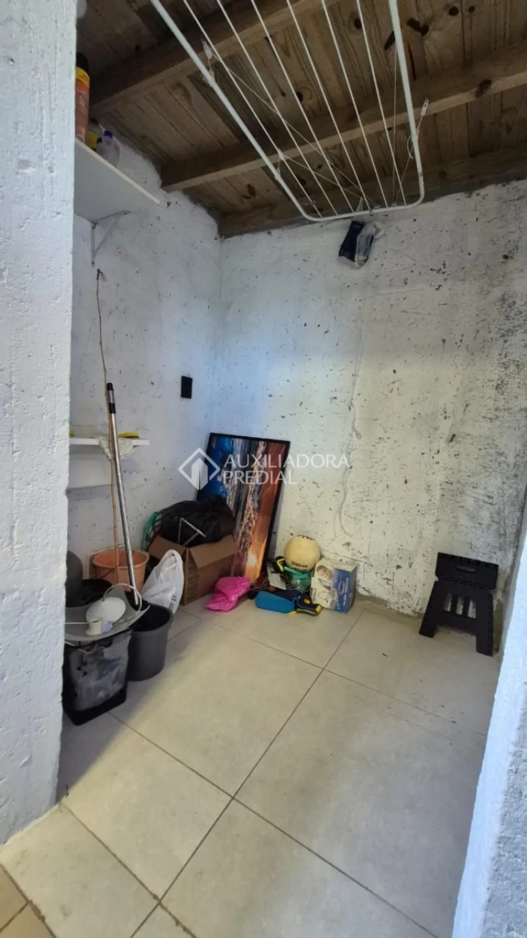Furnished house, 100 m², with wood or laminate floors — photo 28
