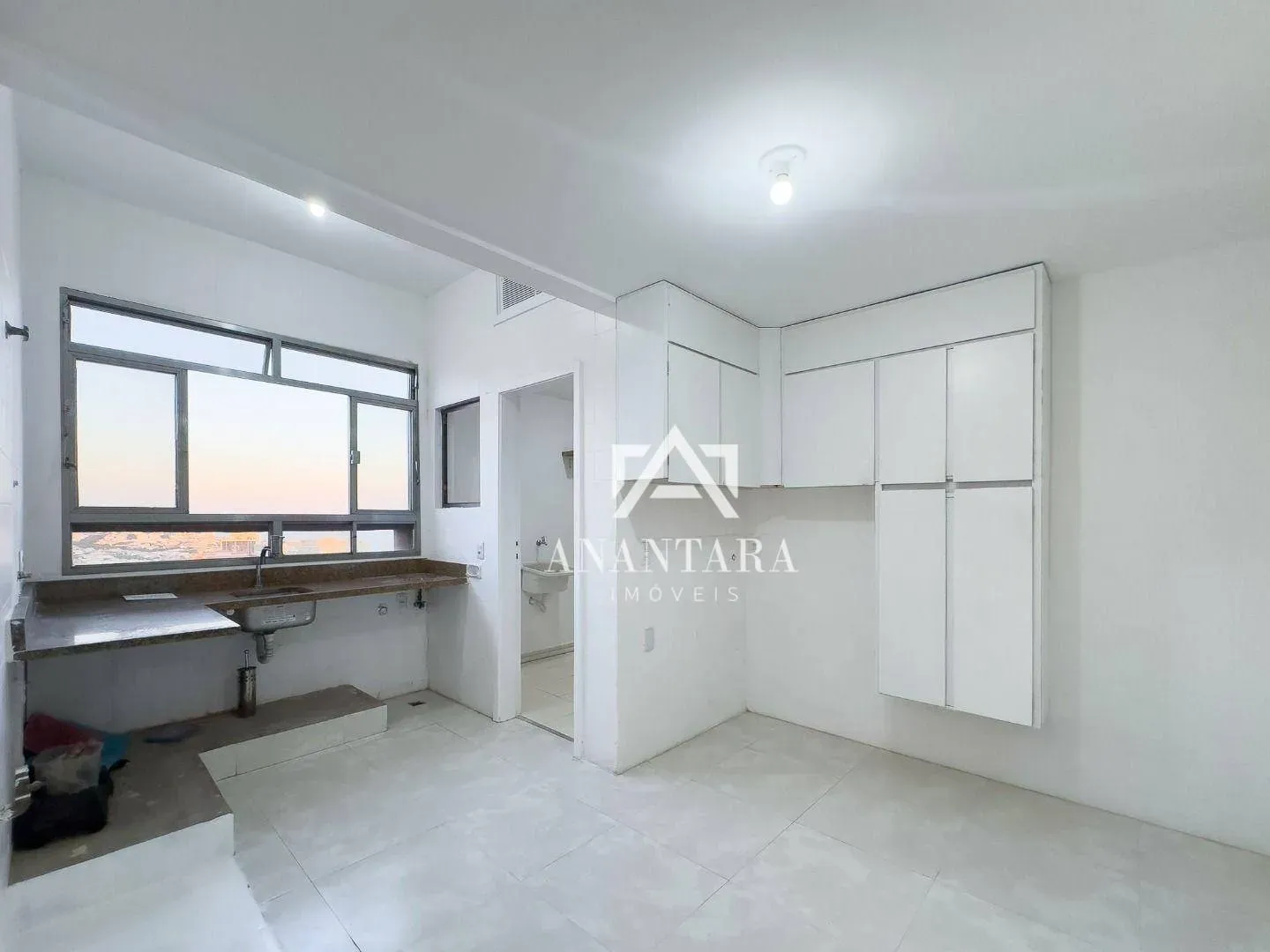 2-bedroom apartment with a water view in Rio de Janeiro — photo 4
