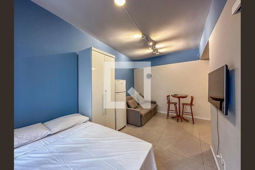 Furnished 32 m² apartment with 1 bedroom and no parking — photo 27