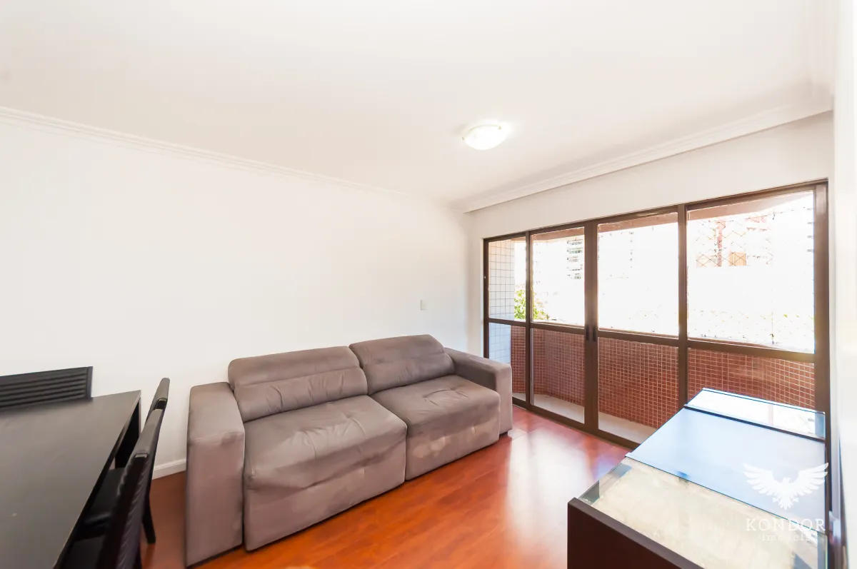 3-bedroom apartment with a balcony and 136 m² — photo 2