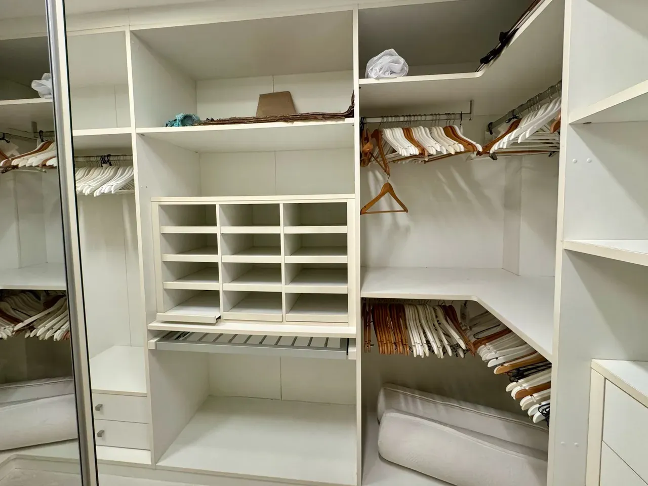 Apartamento mobiliado com 4 quartos e 260 m² — photo 31