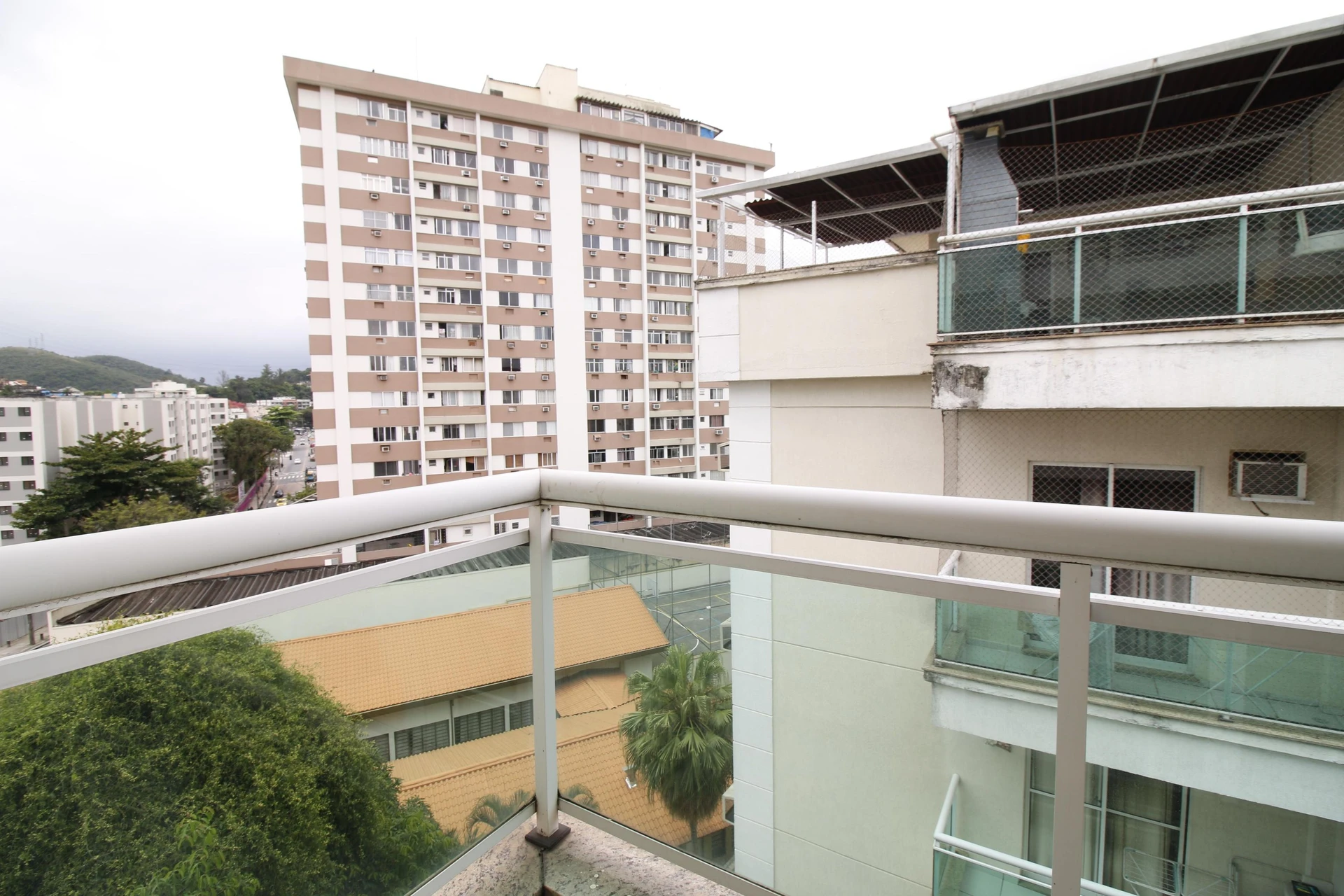 Apartment, 161 m², with a grill on the balcony — photo 19
