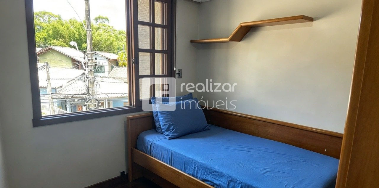 300 m² house with a grill on the balcony and a private BBQ — photo 19
