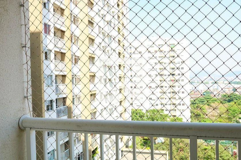 2-bedroom apartment in a building with a gym — photo 8