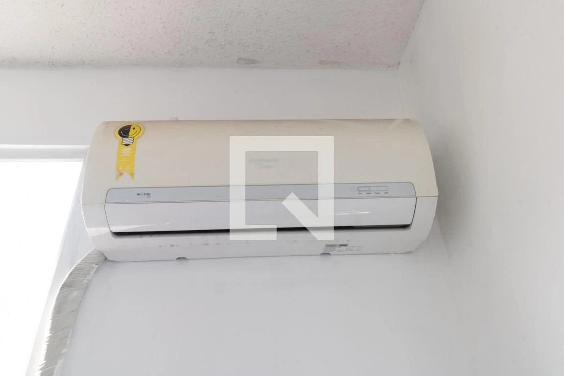 Apartamento sem mobília com churrasqueira na varanda — photo 39