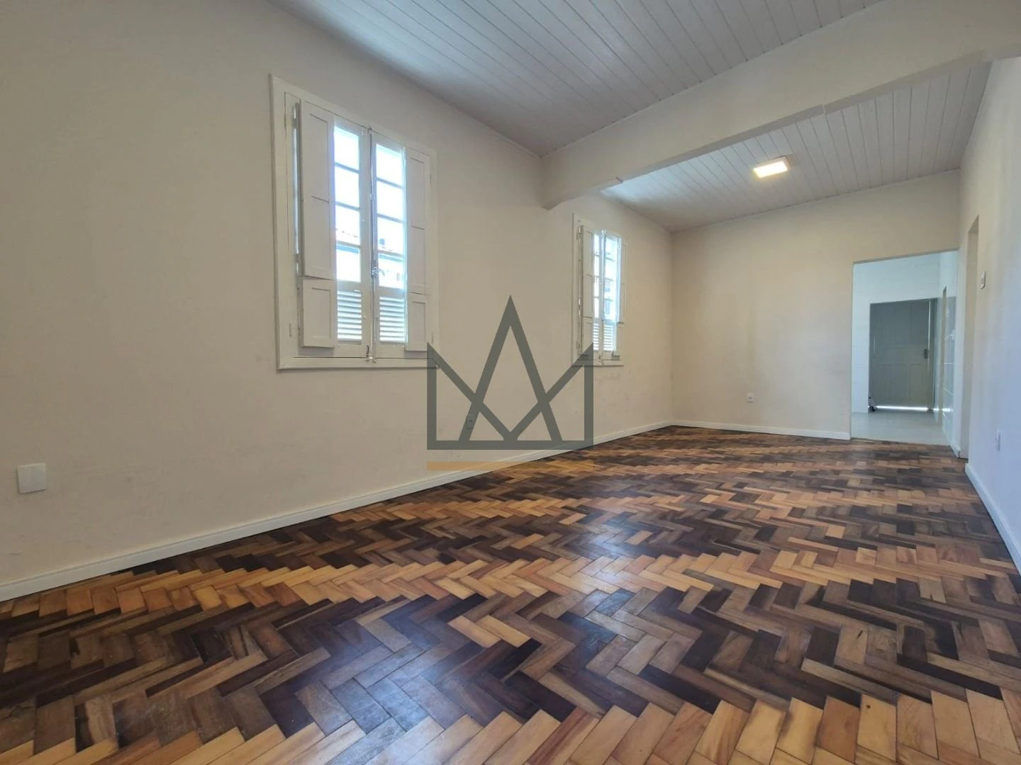 Casa de 180 m² com churrasqueira privativa e varanda gourmet