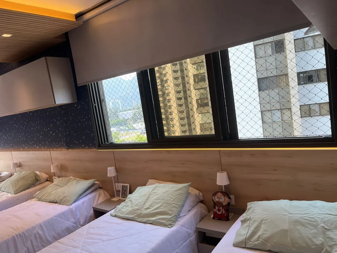 Apartamento amueblado de 4 dormitorios con vistas — photo 48